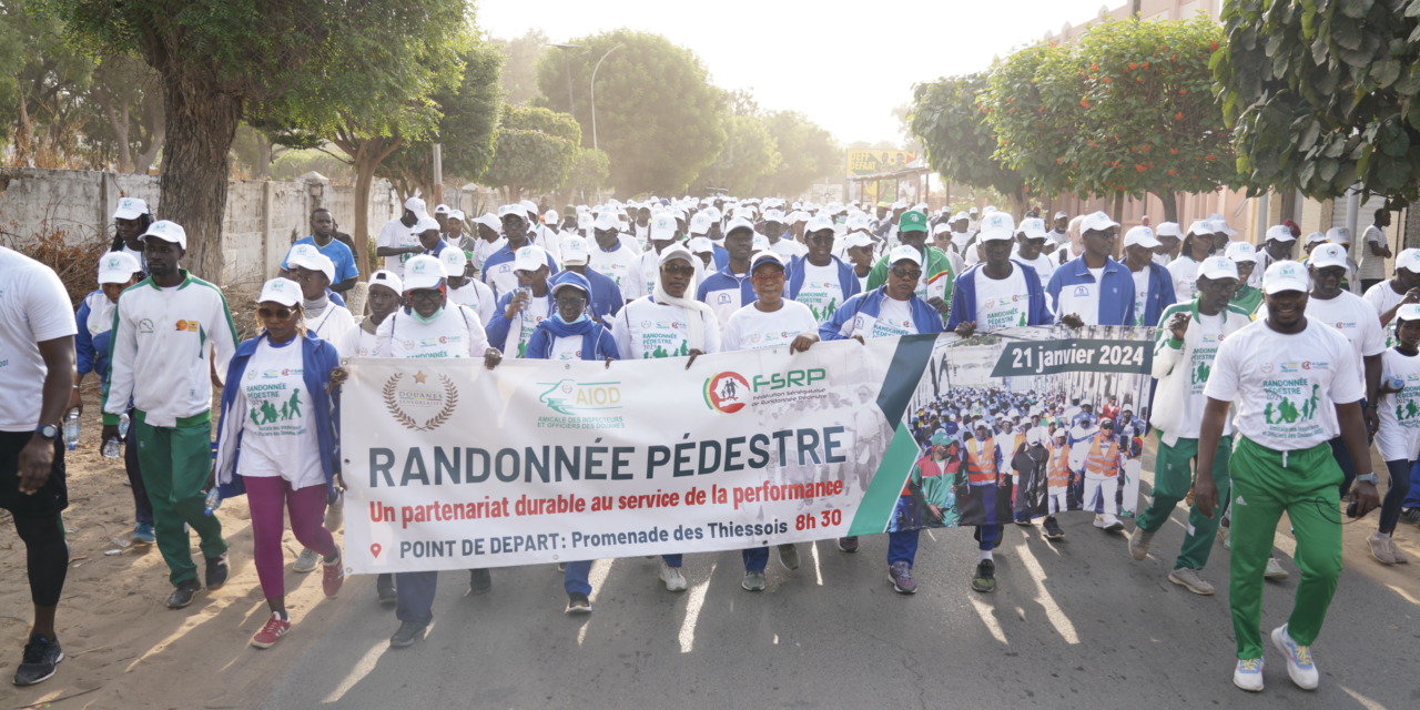 Prélude JID 2024 : randonnée pédestre de l&rsquo;AIOD à Thiès