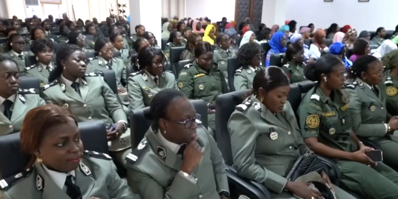 LE PERSONNEL FÉMININ DES DOUANES À L&rsquo;HONNEUR