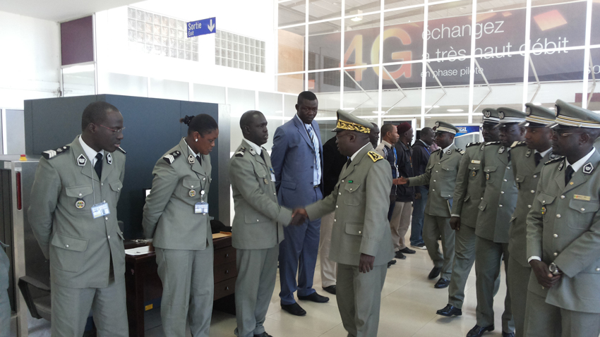Visite du DG des Douanes sénégalaises à l&rsquo;Aéroport Léopold Sédar Senghor