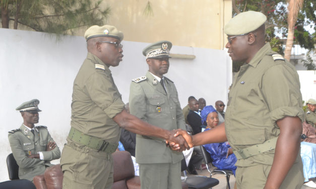 Passation de service à l&rsquo;Ecole des Douanes, Cl Habib Ampa Florentin Dieng succède à Cl Simon Séne comme DF