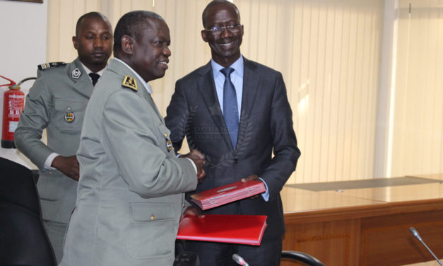 Signature du protocole d&rsquo;accord SONES-DOUANES pour le projet Keur Momar Sarr 3