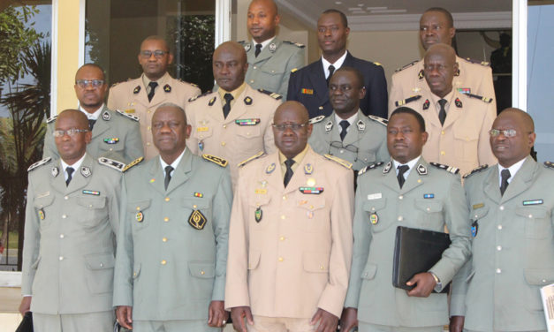 Visite du DG des Douanes au Chef d&rsquo;état major des Armées