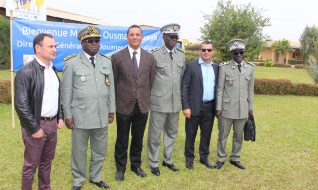 Visite du DG des Douanes Papa Ousmane Gueye à l&rsquo;usine Kiréne